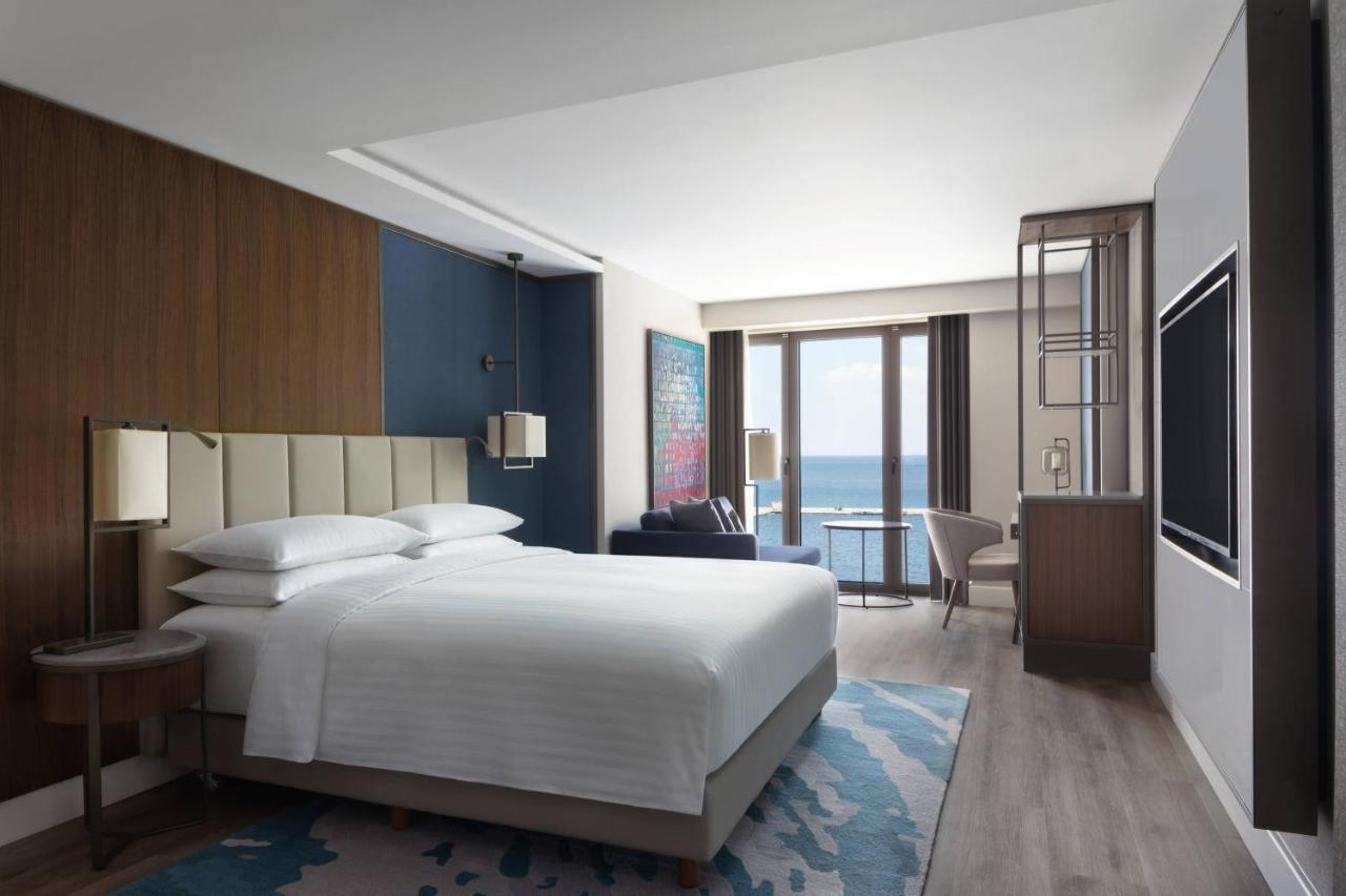 Izmir Marriott Hotel Екстериор снимка