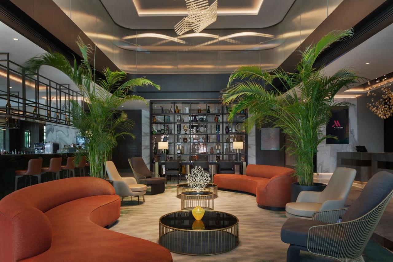 Izmir Marriott Hotel Екстериор снимка The lobby of the hotel