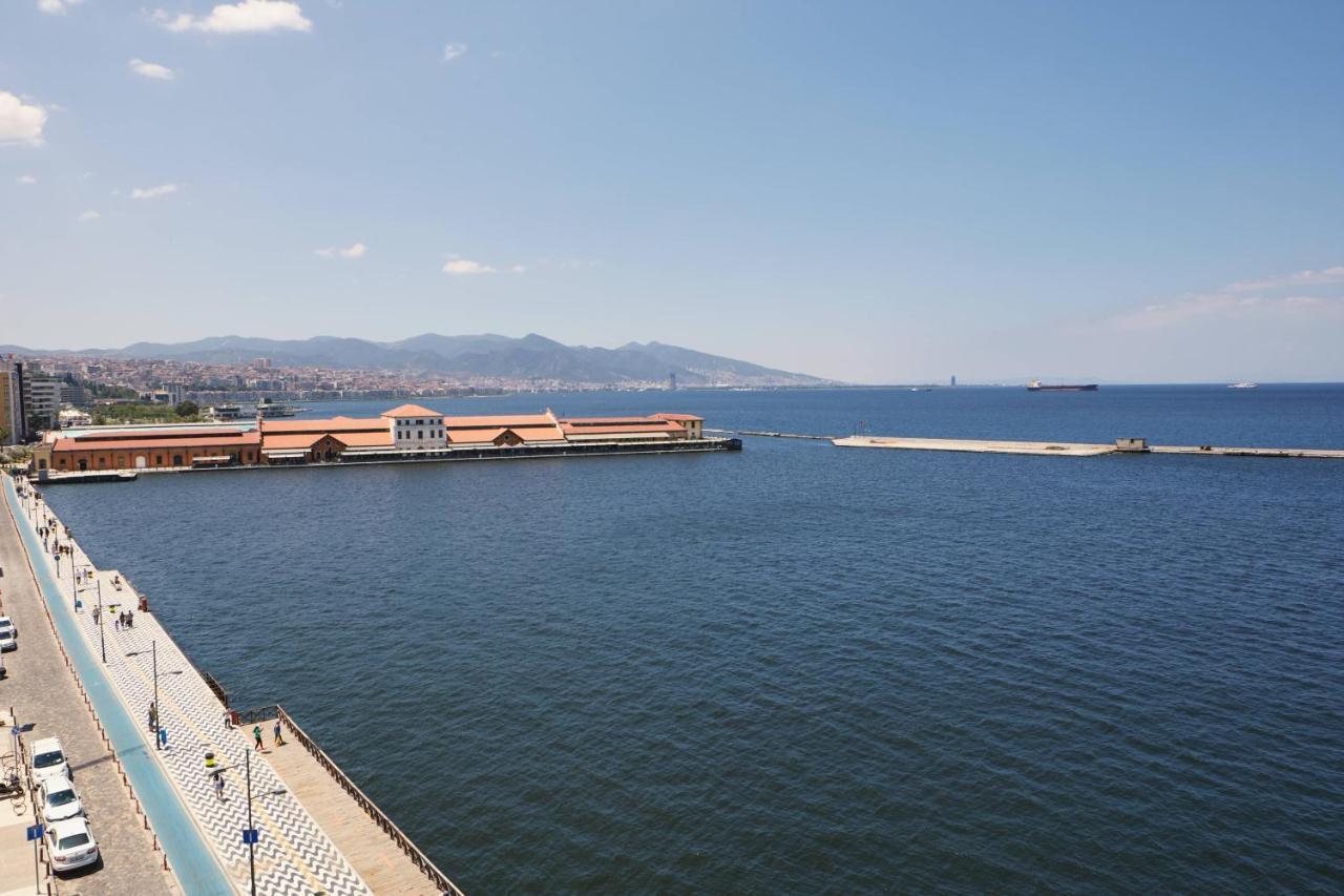 Izmir Marriott Hotel Екстериор снимка