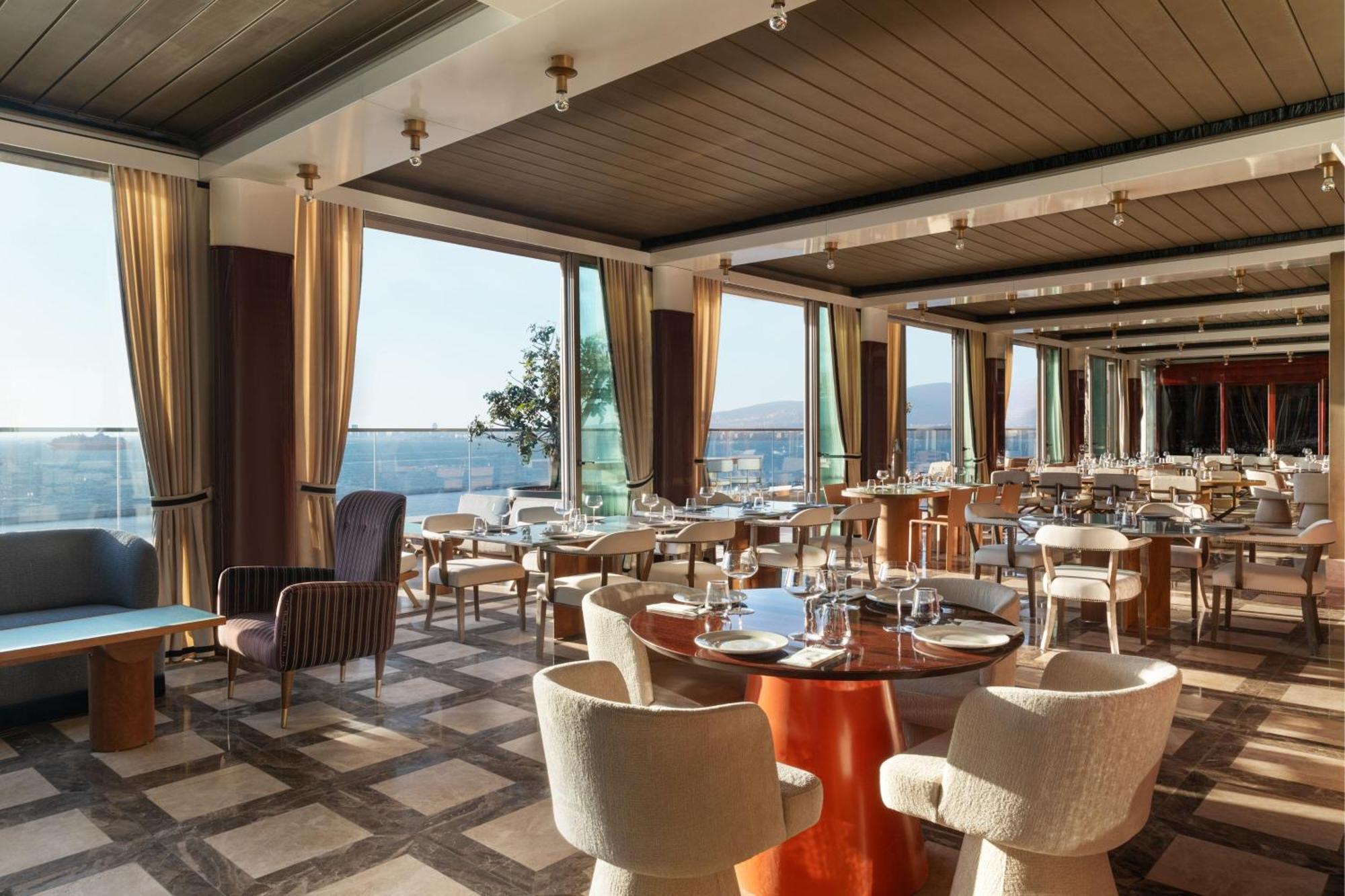 Izmir Marriott Hotel Екстериор снимка The restaurant on board