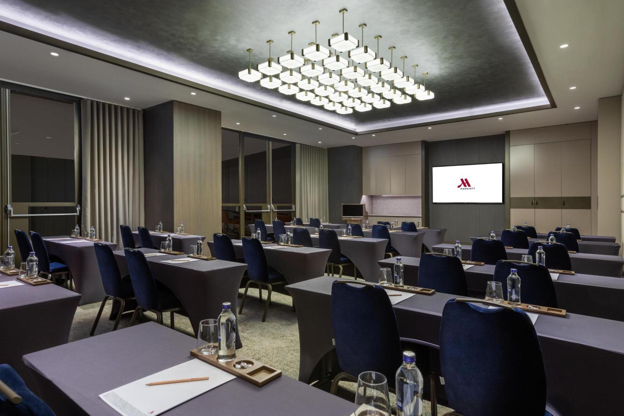 Izmir Marriott Hotel Екстериор снимка Meeting room