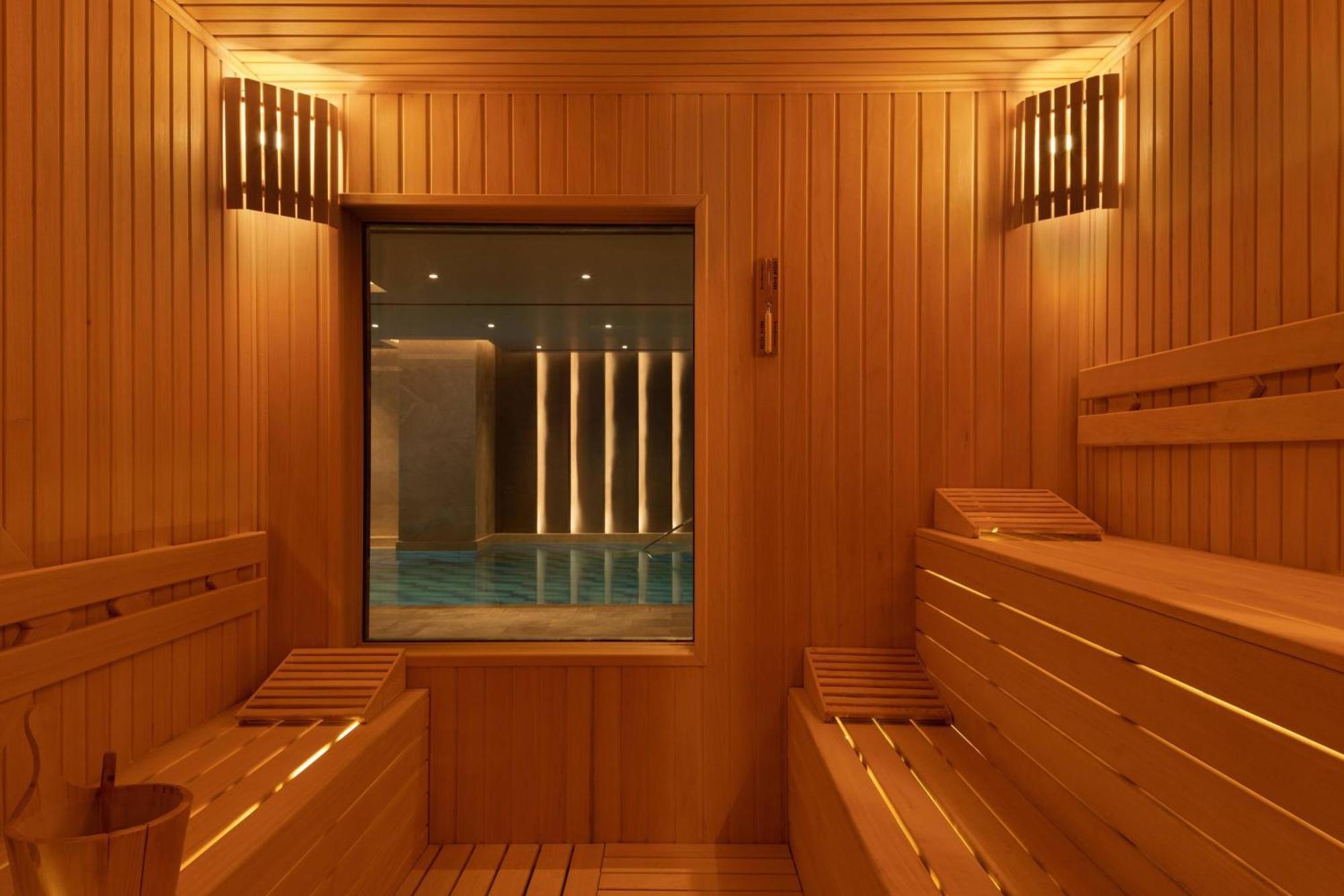 Izmir Marriott Hotel Екстериор снимка Sauna